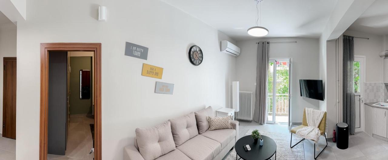 Metro Chic Haven: Modernized Urban Studio Near The Tram Athen Exterior foto