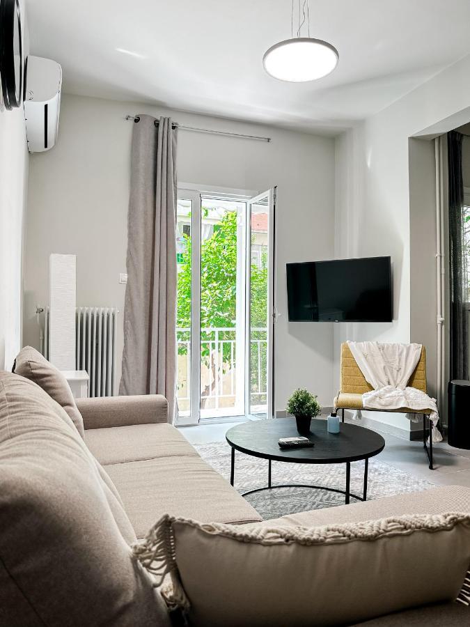 Metro Chic Haven: Modernized Urban Studio Near The Tram Athen Exterior foto