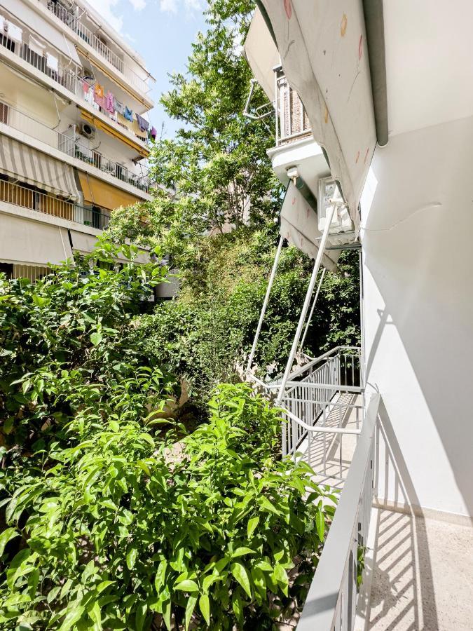 Metro Chic Haven: Modernized Urban Studio Near The Tram Athen Exterior foto