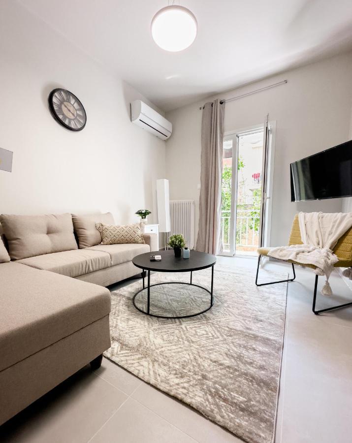 Metro Chic Haven: Modernized Urban Studio Near The Tram Athen Exterior foto