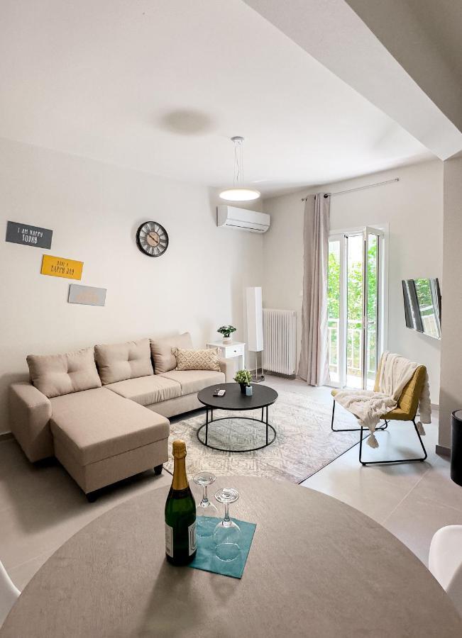 Metro Chic Haven: Modernized Urban Studio Near The Tram Athen Exterior foto